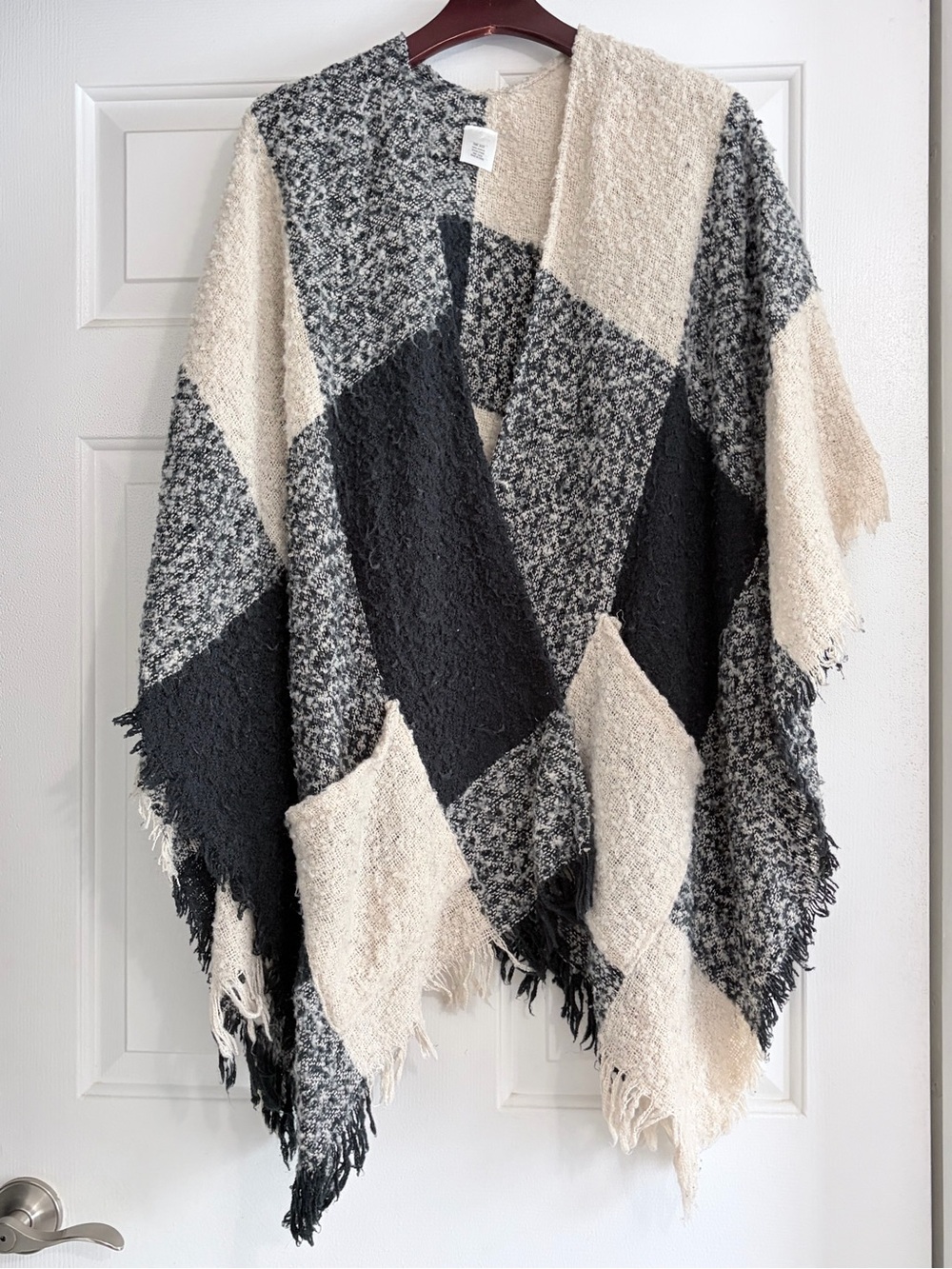Cozy Neutral Plaid Throw Poncho - Black & Cream